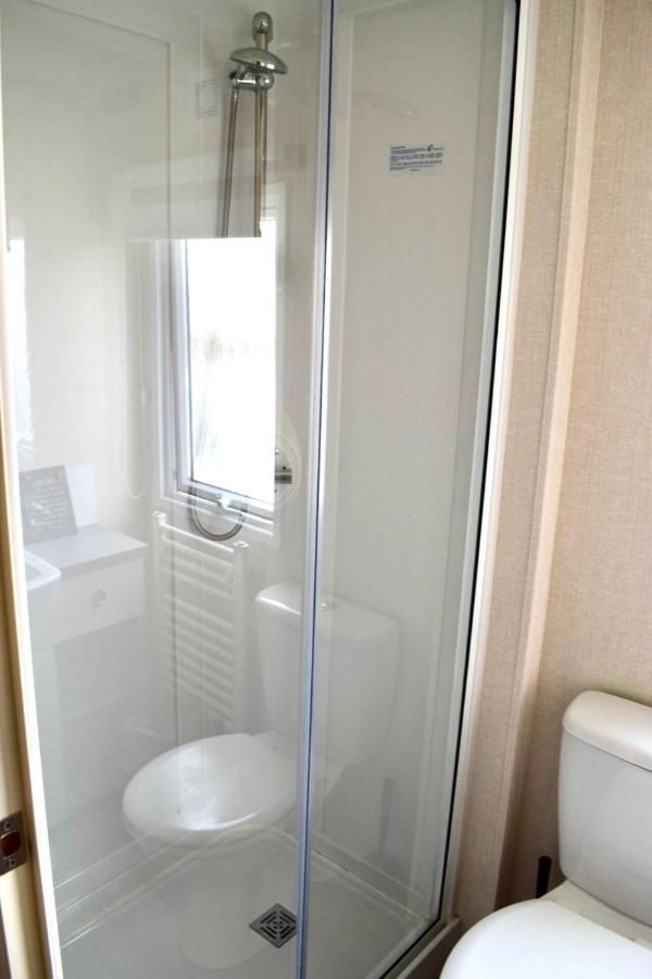 New Sea View Platinum Caravan With Huge Decking Newcastle upon Tyne Zewnętrze zdjęcie