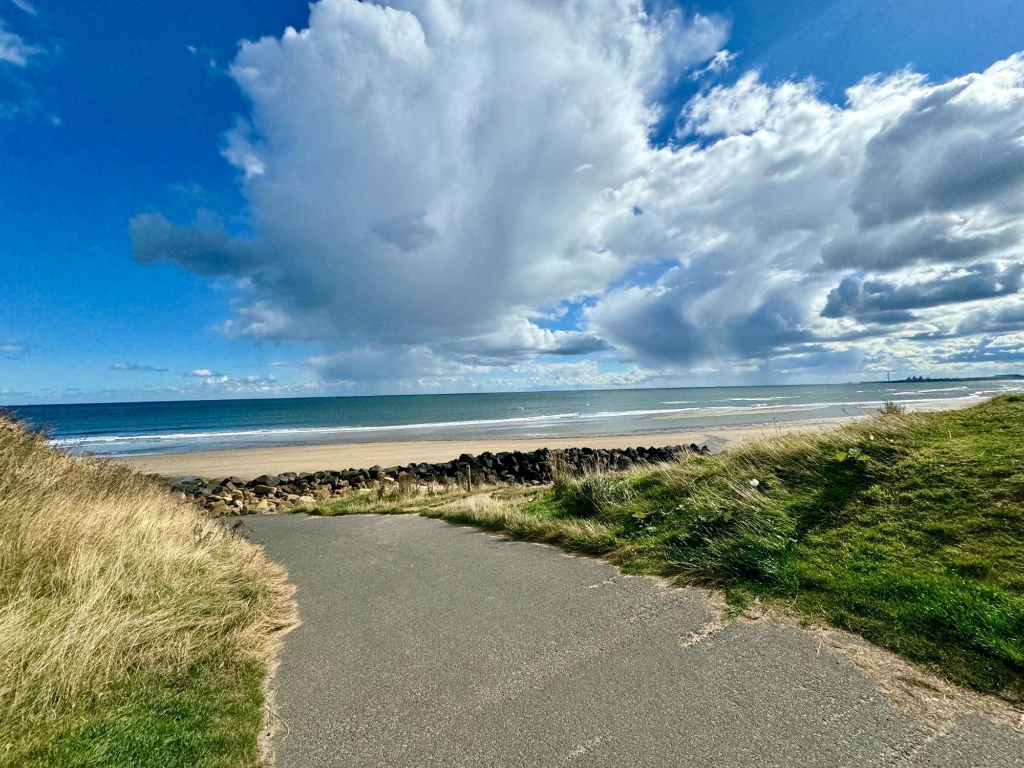 New Sea View Platinum Caravan With Huge Decking Newcastle upon Tyne Zewnętrze zdjęcie